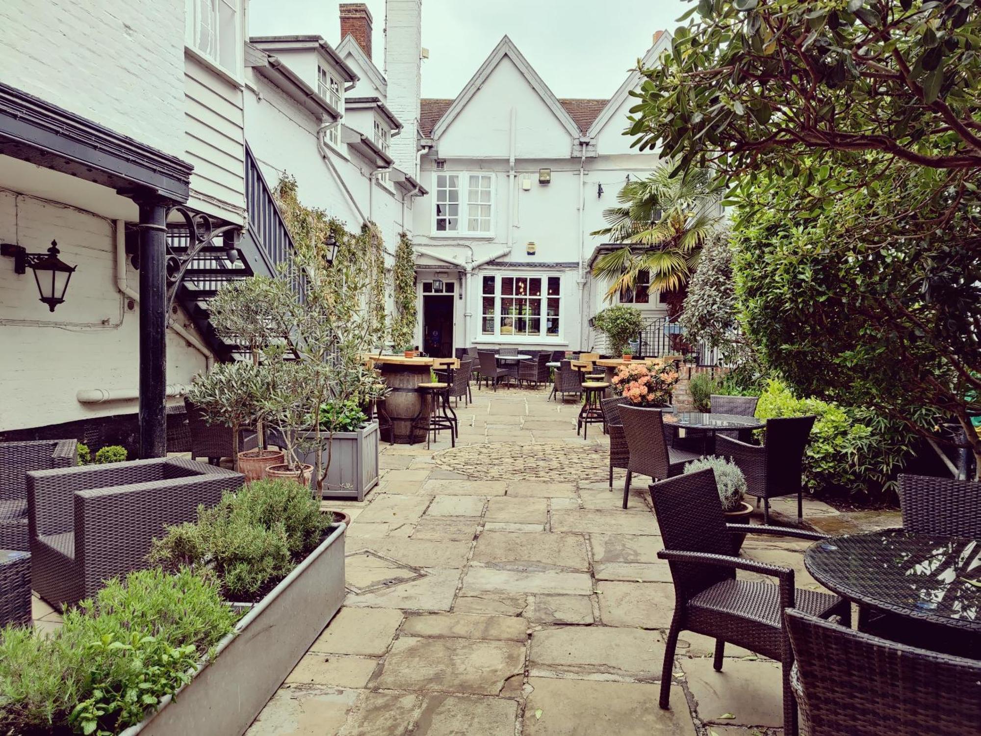 The Crown Hotel Фрамлингам Екстериор снимка