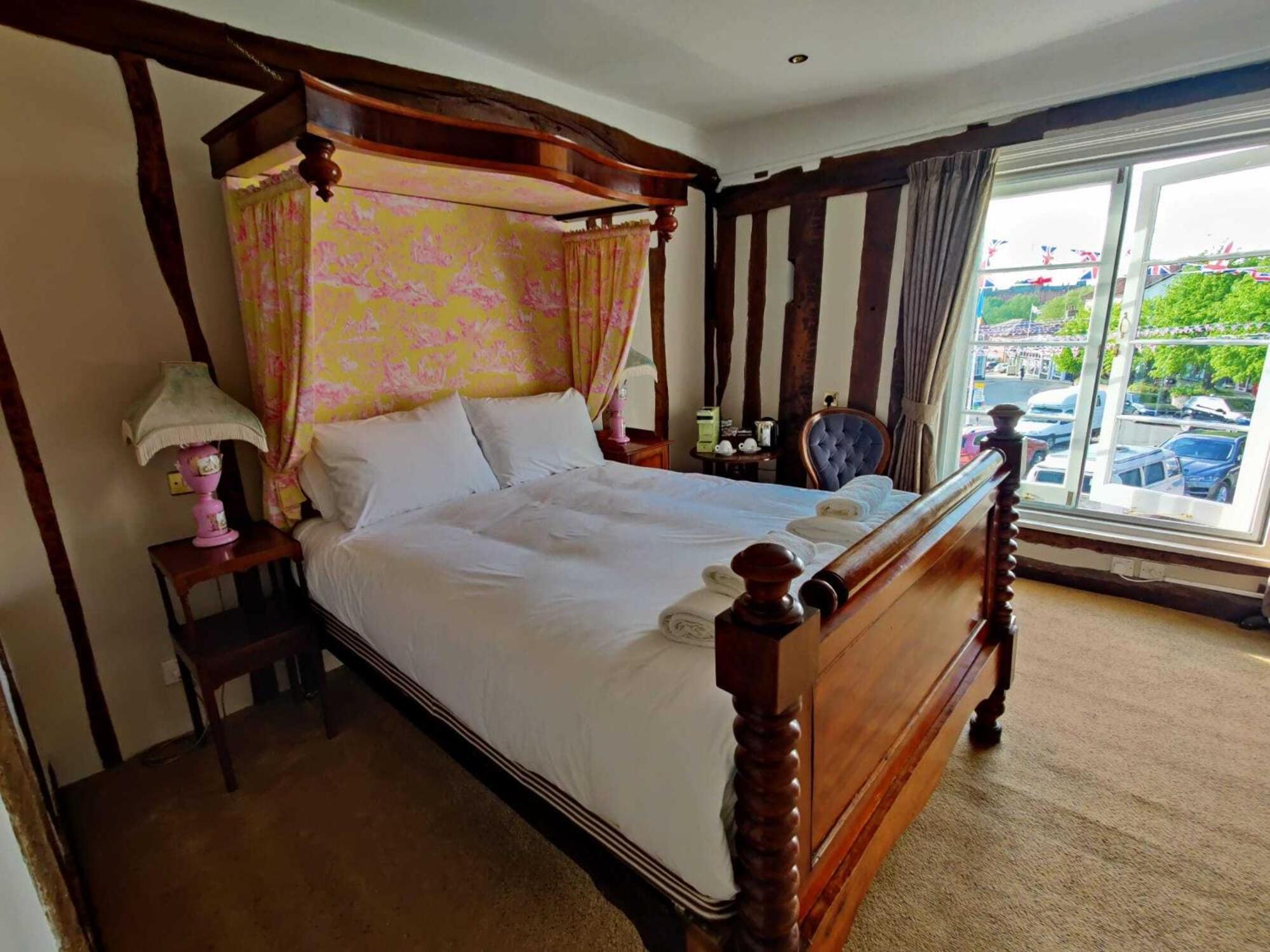 The Crown Hotel Фрамлингам Екстериор снимка